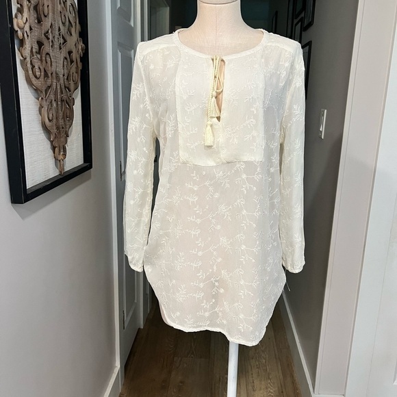 LUCKY BRAND NWOT ivory chiffon blouse with small botanical embroidery - Picture 8 of 14